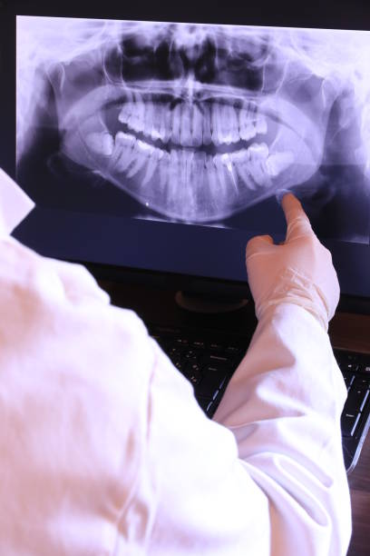 Best Broken or Cracked Tooth Emergency Dentist in Whitehall, OH